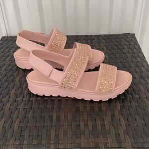 Sketchers foamies footsteps party vibe  Sandals, women’s size 9